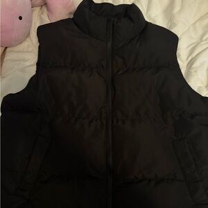 SHEIN Black Puffer Vest